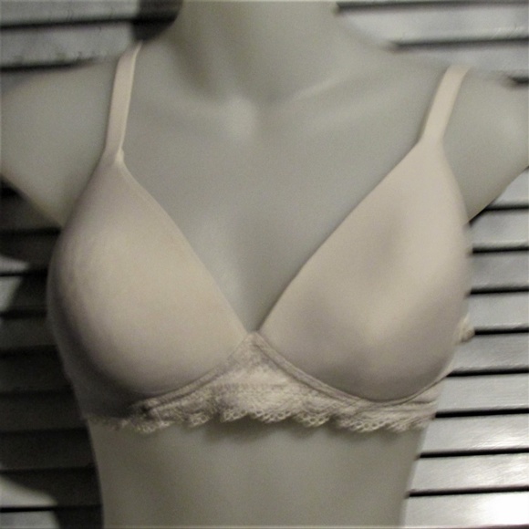 Warner's size 36B white lace trim bra style 92012 - Picture 6 of 8